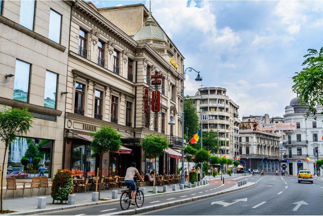 Victory2 City Center Бухарест Экстерьер фото